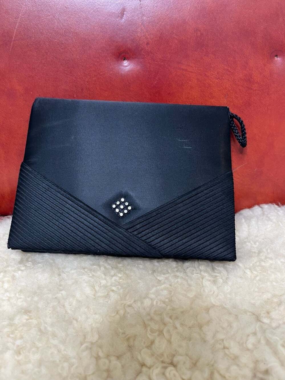 Vintage Black Satin Pleated Evening Clutch Rhinestone Clasp Formal Cocktail Purs